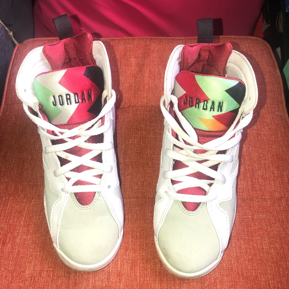 MOVING 📦 Jordan 7s 🖤